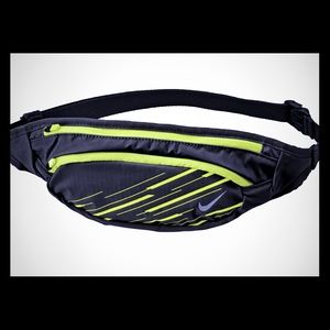 Nike Large Capacity waist pack NWT